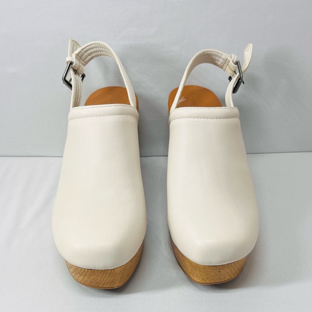 Universal Thread‎ White and Brown Mules with Minimalist Design